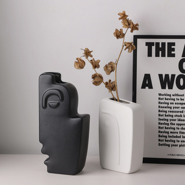 Simple Human Face Vase - Image 5