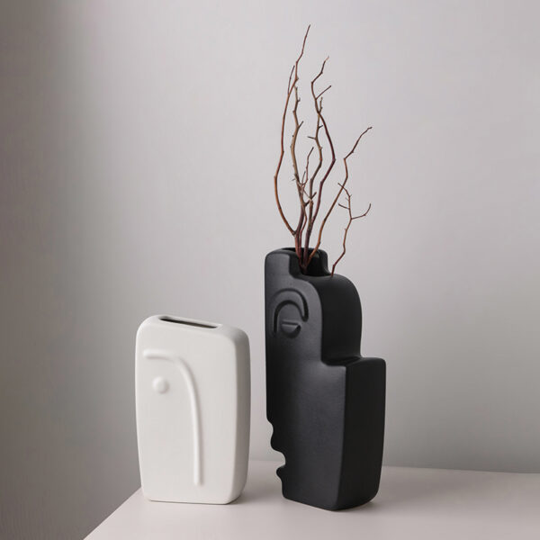 Simple Human Face Vase