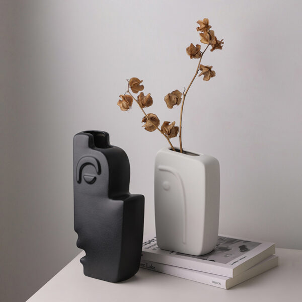 Simple Human Face Vase - Image 6