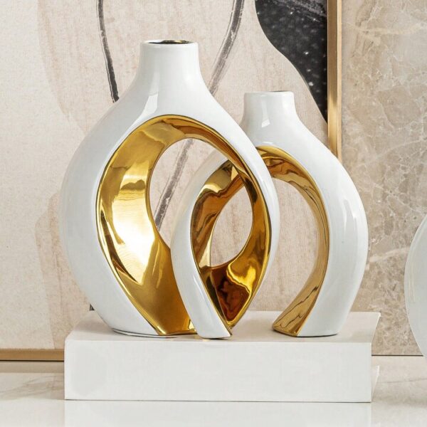 Overlapping Vase